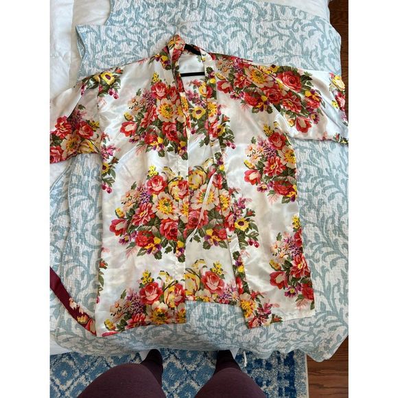 Bridal Robe - Picture 2 of 3